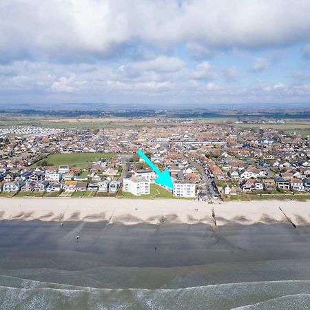 High-End Beachfront Getaway Sea View King Bed Ист-Уиттеринг Экстерьер фото